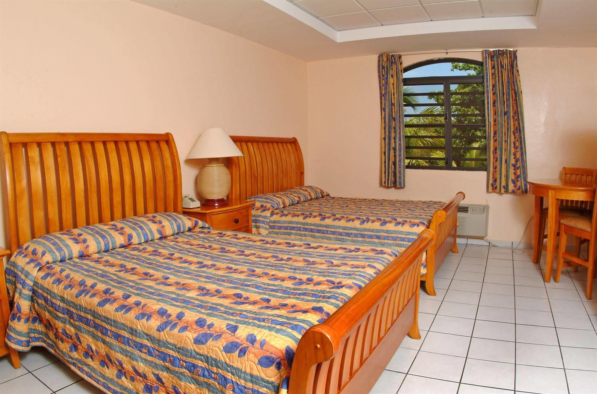 Fajardo Inn Екстериор снимка